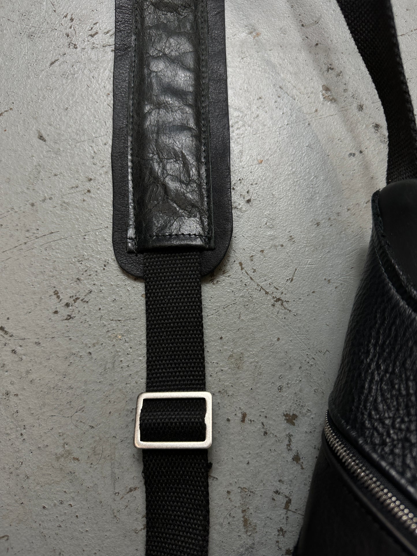 DIAGONAL ZIPPER BAG s v1