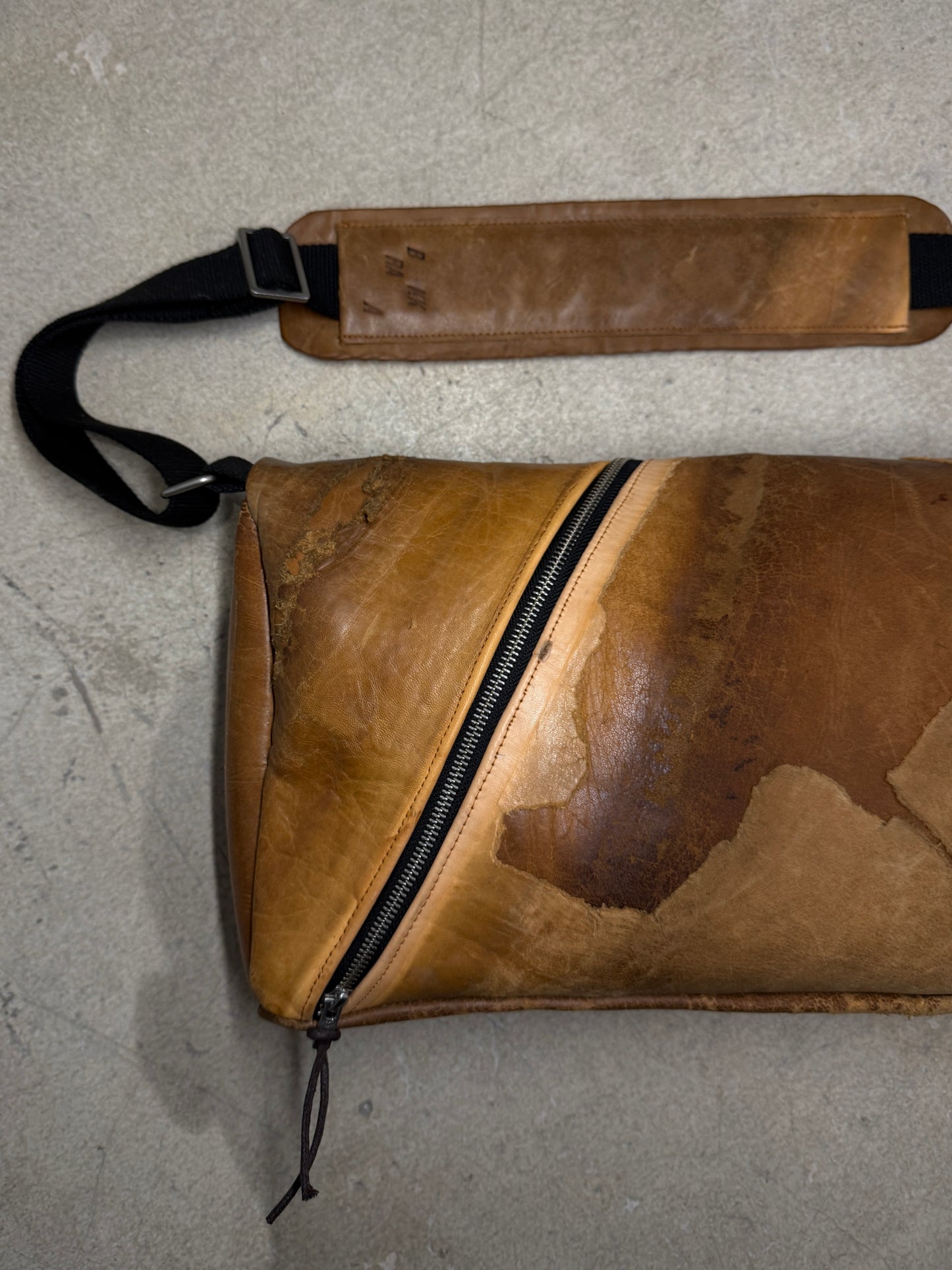 Diagonal zipper bag m v1