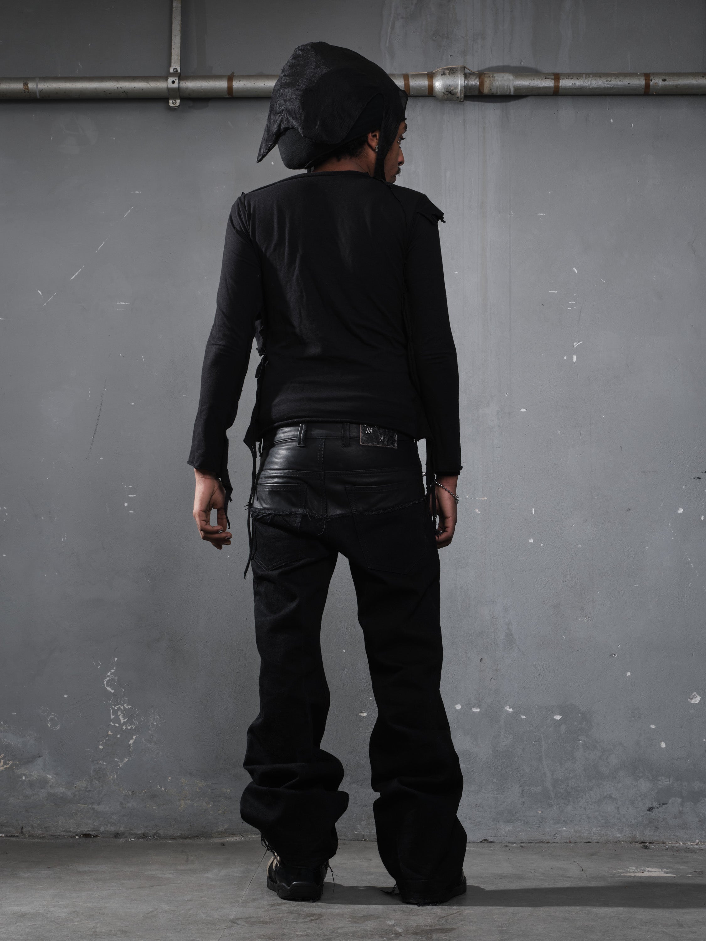 Decay fitted longsleeve