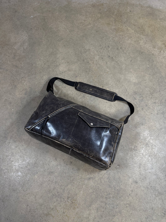 Diagonal zipper bag L v2