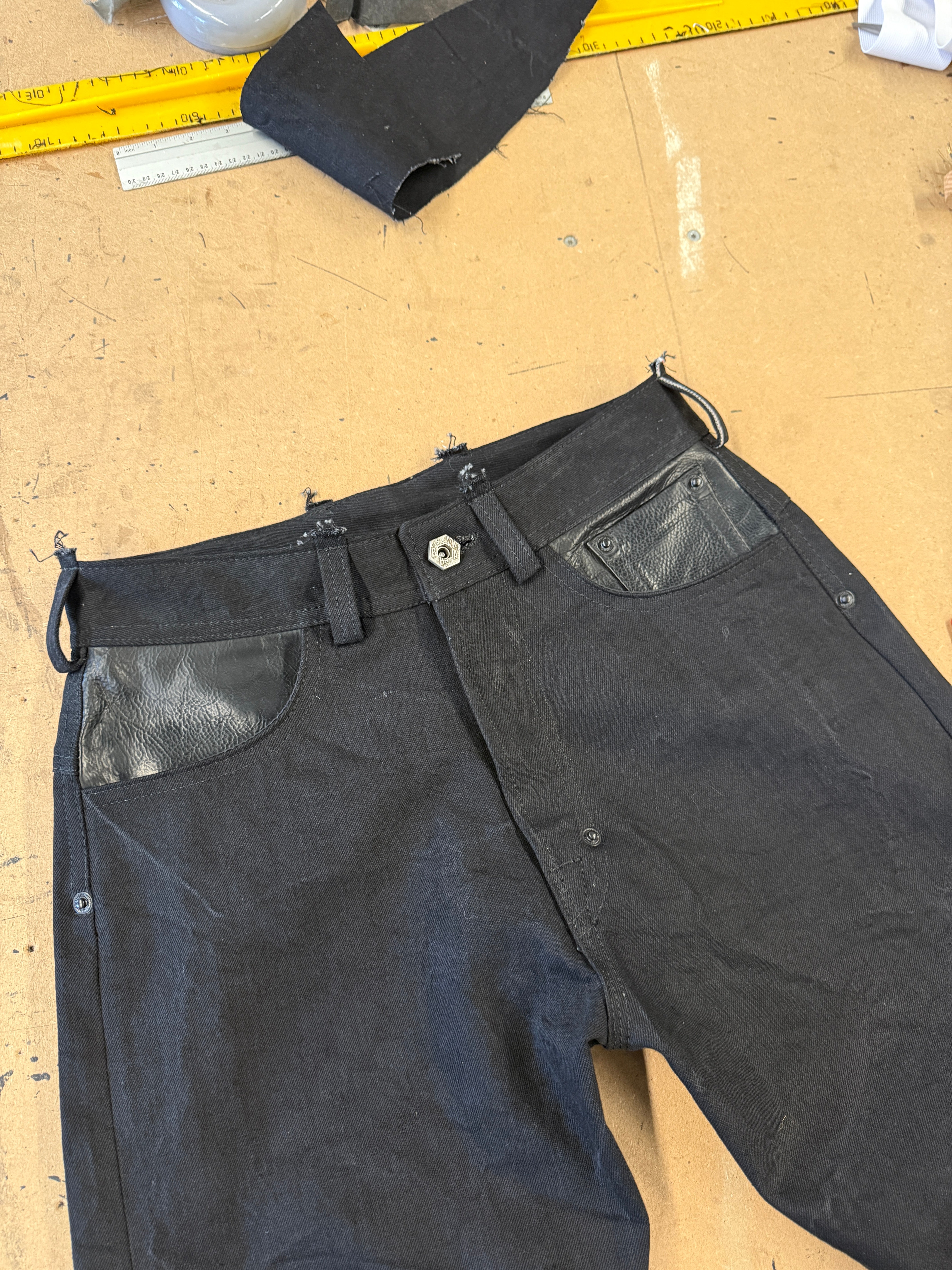 COBRA BLACK DENIM REGULAR